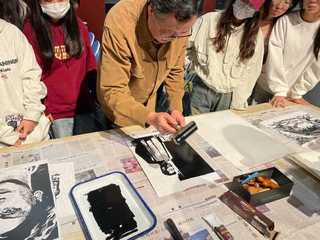 管理服务学院：学子走进安庆博物...