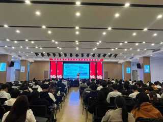 管理服务学院：开展“企业专家进...